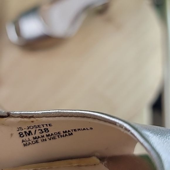 Womens Jessica Simpson "Josette" Leather Mettalic Gold Peep Toe High Heel Size 8 - Picture 9 of 13